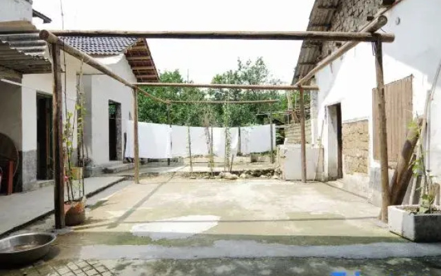 Sanjiang Danzhou Jinqiu Farm Stay