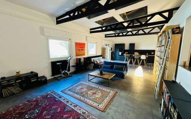 L Atelier du Centre Cath Drale