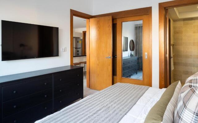 King-pool-CityView-Gym-WiFi-1br-YellowKey