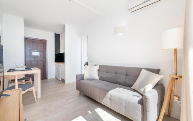 Orange Colom Seaside Apartments