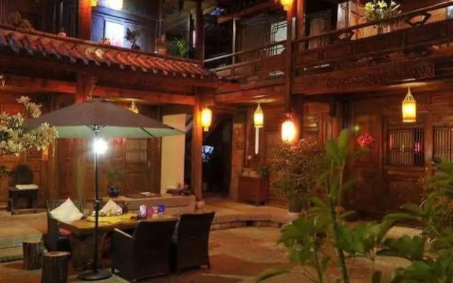 Lijiang Zhen Shui Ren Jia Inn