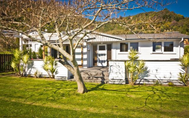 3 & 4 Bedroom Houses in Seaview Crescent