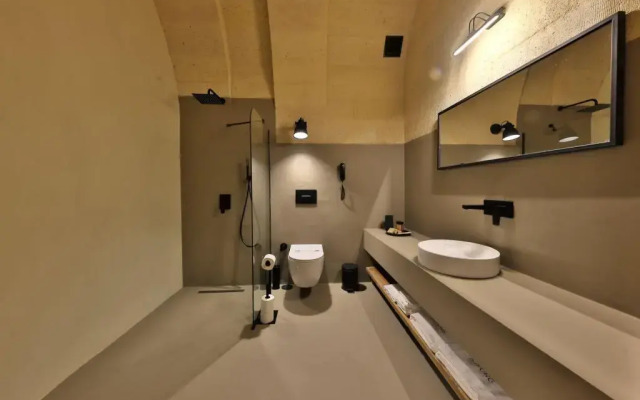 Simurg Cave House