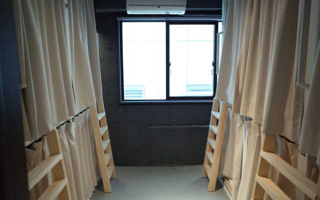 bnb+ SHINJYUKU Yotsuya Ikebana Okina - Hostel