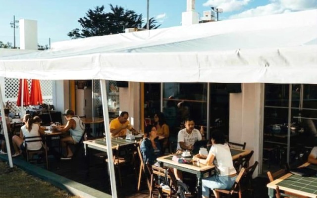 Dpto 6 personas FRENTE AL MAR-