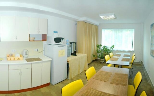 Yellow House Hostel