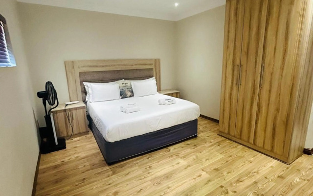 Bluewave Villa at 944 Kota