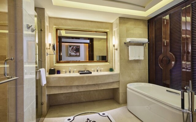 Sheraton Sanya Bay Resort