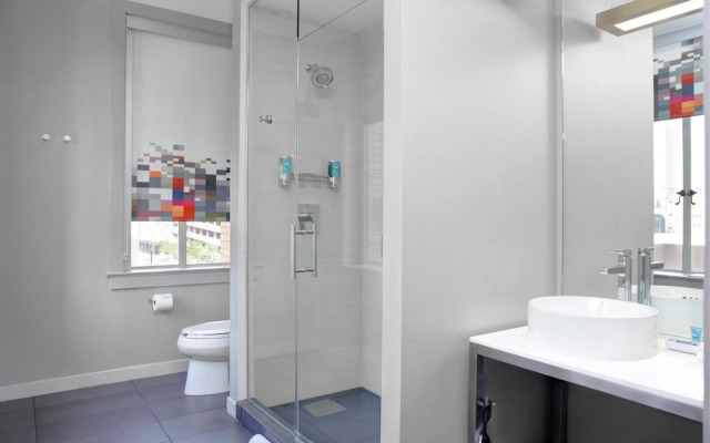 Aloft El Paso Downtown