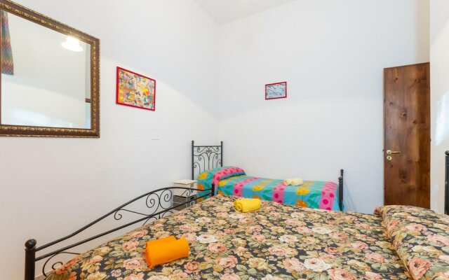 Awesome Home in Contrada Spina With Outdoor Swimming Pool, Wifi and 2 Bedrooms
