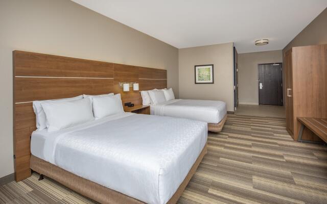 Holiday Inn Express Surprise by IHG