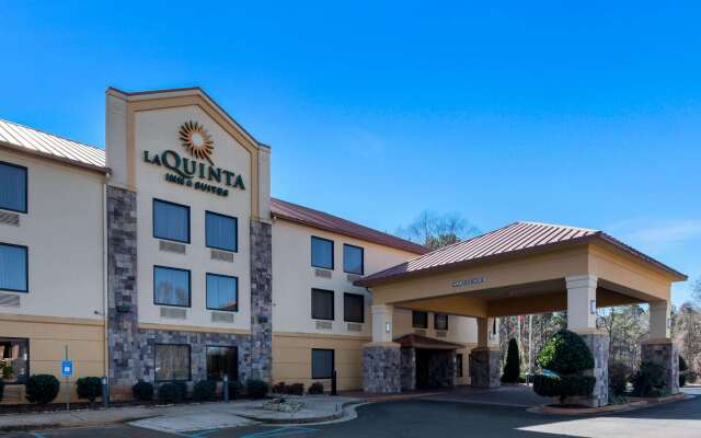 La Quinta Inn & Suites by Wyndham LaGrange / I-85