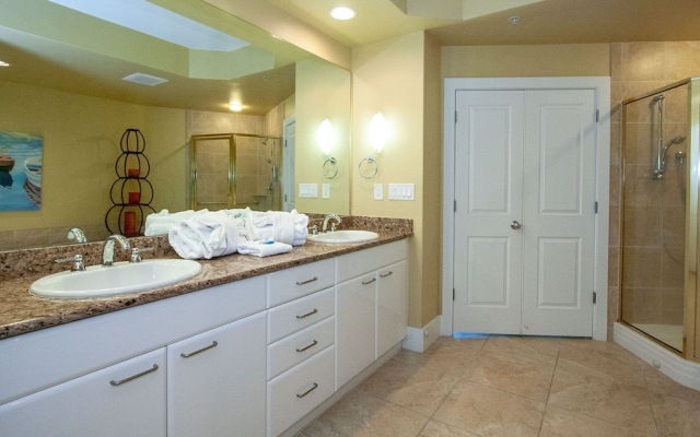 Crc0902 4 Bedroom Condo