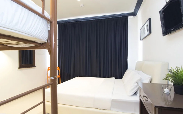 ZEN Hostel The Bed Station