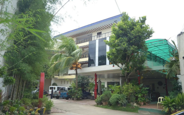 Reyna's The Haven and Gardens