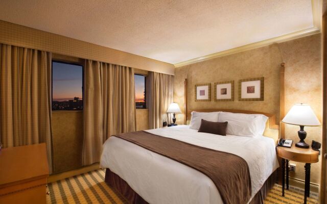 Sunset Inn and Suites