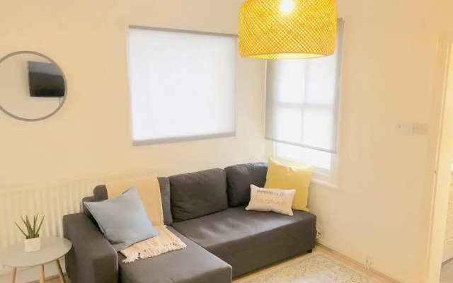 One Bedroom City Apartment, Cambridge by Sojo Stay