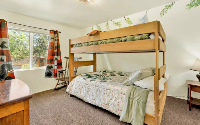 Pinetree Retreat #2499