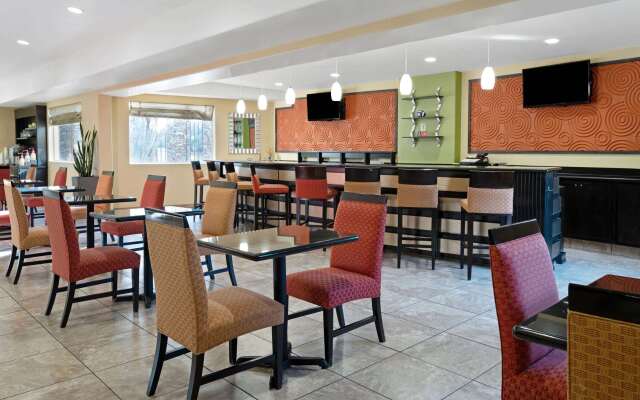 La Quinta Inn & Suites by Wyndham Tucson - Reid Park