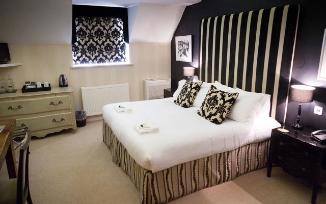 The Kings Head Country Hotel