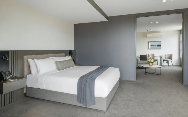 The Mayfair – Guest Rooms – Christchurch