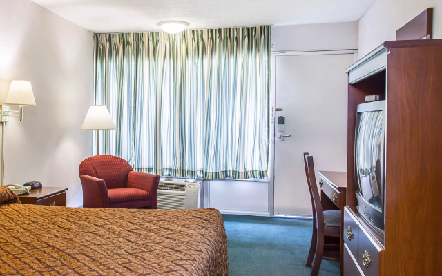 Red Roof Inn Walton - Richwood