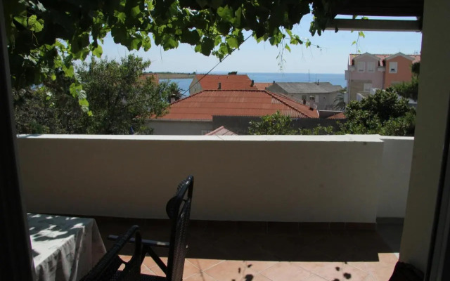 Novalja Inn 2