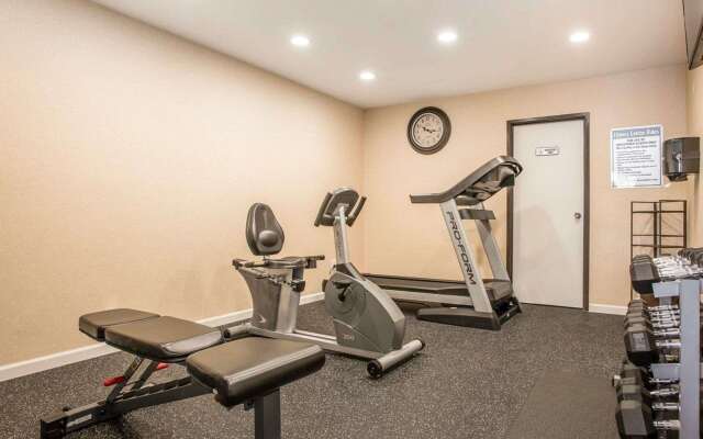 Quality Inn & Suites Woodland - Sacramento Airport