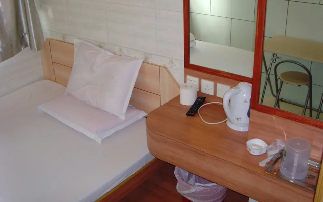 Yue Ka Guest House - 52-54 Argyle Street