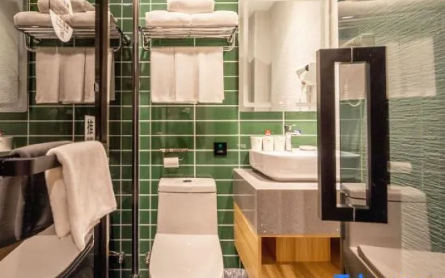 Beijing Yonghe International Youth Hostel