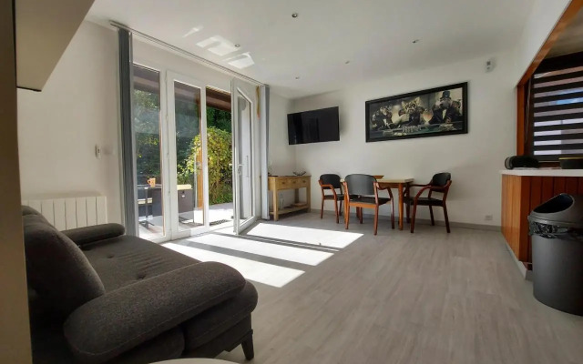 Rare, cosy studio terrasse au coeur de St-Jorioz