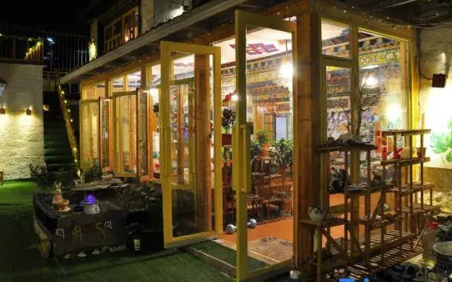 Lhasa Cangwu Homestay