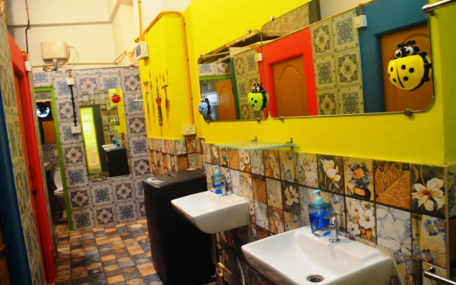 Salaam Namastey Backpackers