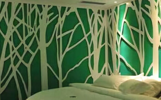 Zhuomei City Theme Hotel