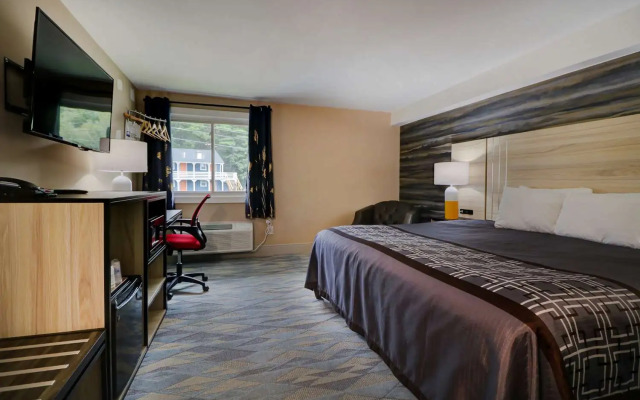 Yankee Clipper Inn, SureStay Collection by Best Western