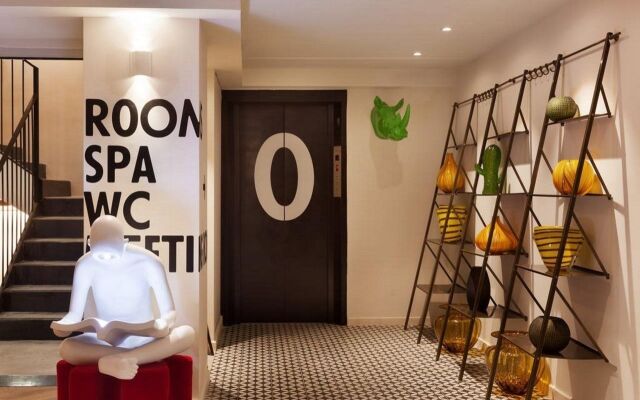 Jacob Shenkin Hotel