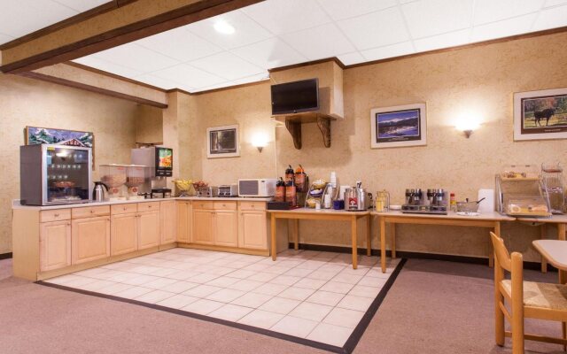 Best Western Plymouth Inn-White Mountains