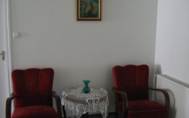 Bor Apartmanház