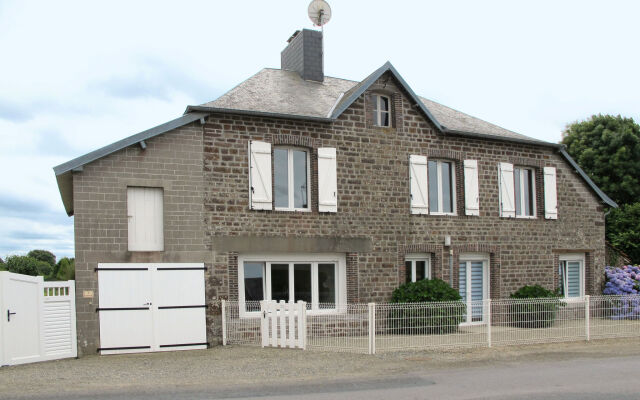 Holiday Home La Piscine - LEN400