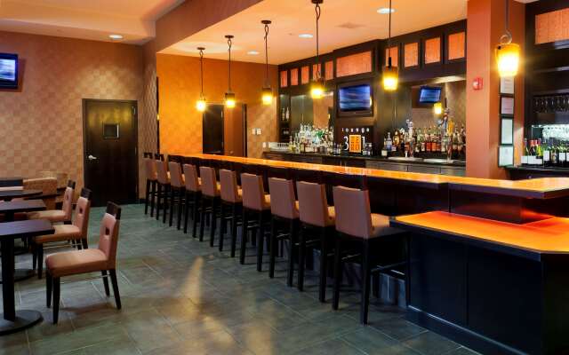 DoubleTree Suites by Hilton Bentonville