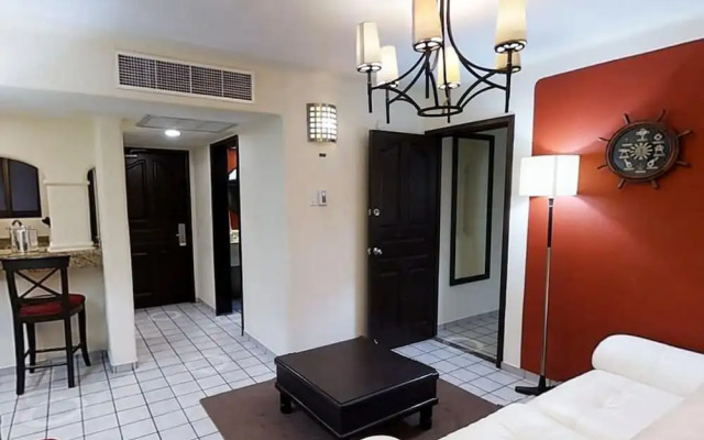 Cozy Studio Sleeps 4 in Marina Bay Cabo