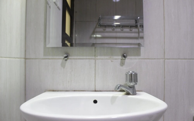 Comfortable And Spacious Studio Apartment At Tamansari La Grande