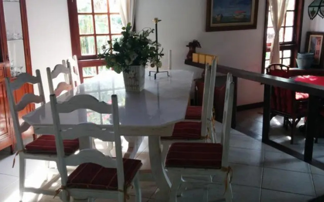 Casa Em Manguinhos