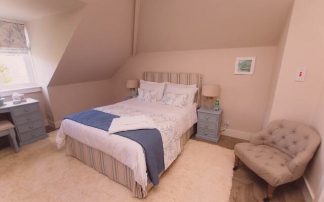 15 Alloway B&B
