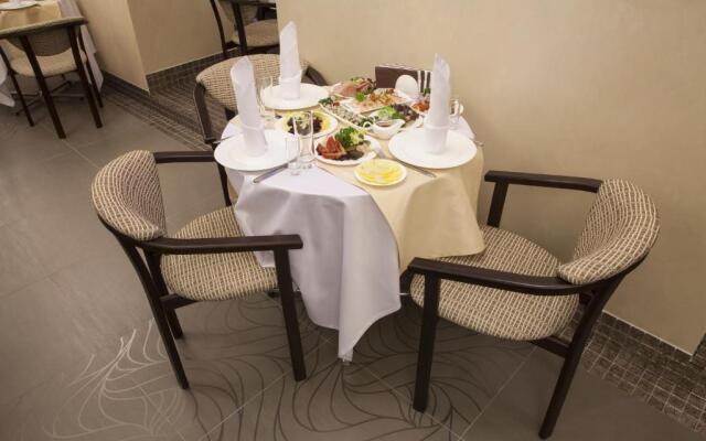 Abri Hotel