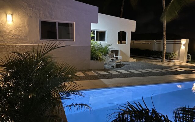 Movida Inn Aruba