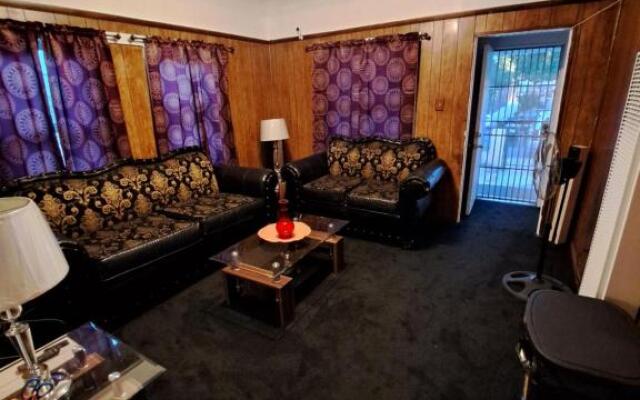 2 bedroom home near Downtown LA