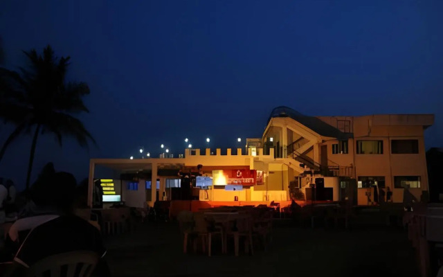 St. James Court Beach Resort