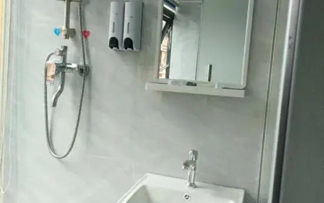 Shenzhen honeyworks homestay