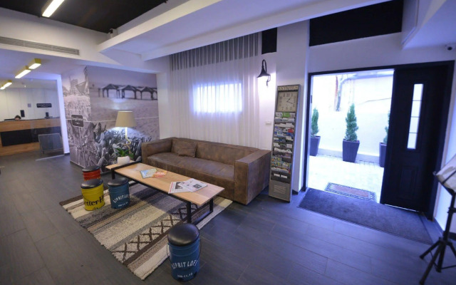 Dizengoff Avenue Hotel